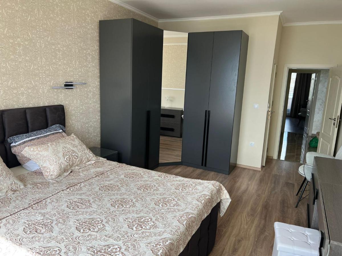 Luxury Penthouse Apartments At Valencia Gardens Burgas Ngoại thất bức ảnh