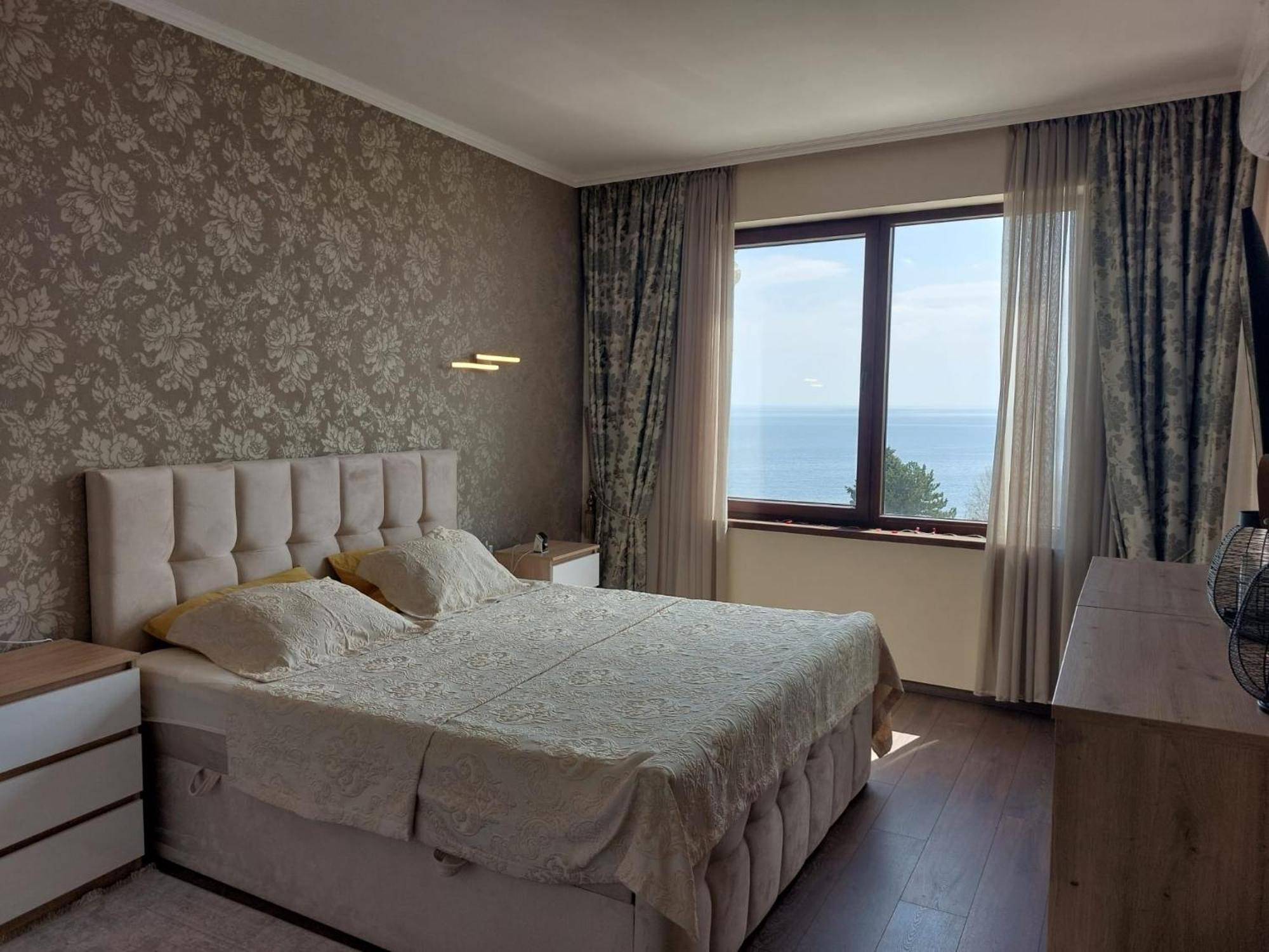 Luxury Penthouse Apartments At Valencia Gardens Burgas Ngoại thất bức ảnh